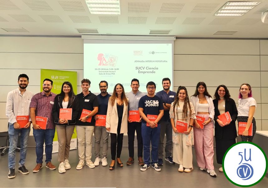 Fotografía de todos los investigadores participantes en la jornada